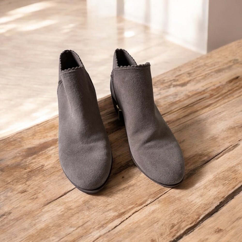 Grey Suede Scalloped Ankle Boots Low Block Heel Side Zip Booties Size 10